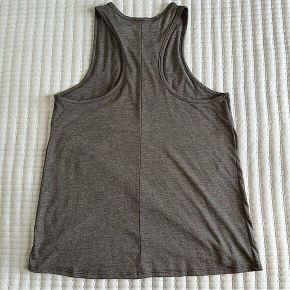 GAP GapFIt Dry Tulip Hem " NAMASTE " Saying Grey Yoga Tank Women's Size Small - Picture 9 of 11